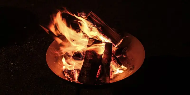 Outdoor Kitchens & Fire Features
